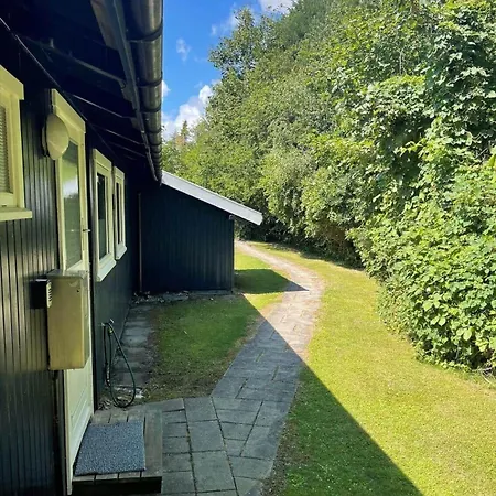 M16012-vaeggerlose-rodegvej-4 * Bøtø By