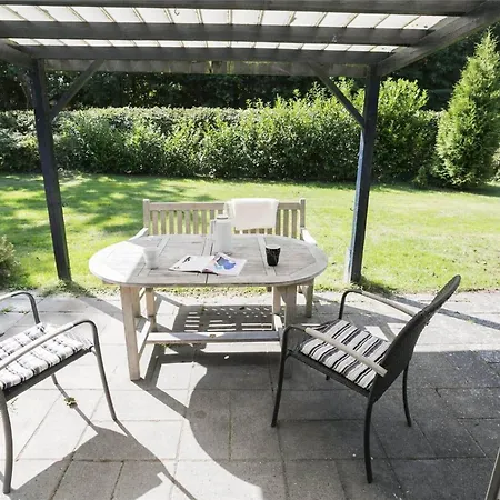 M16012-vaeggerlose-rodegvej-4 * Bøtø By